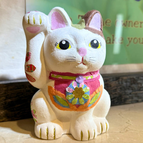 和紙張り陶器招き猫花もよう